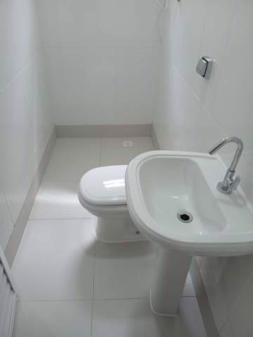 Casa para alugar em Guarulhos (Jd Pres Dutra), 1 dormitório, 1 banheiro, 1 vaga, código 300-1246 (8/11)