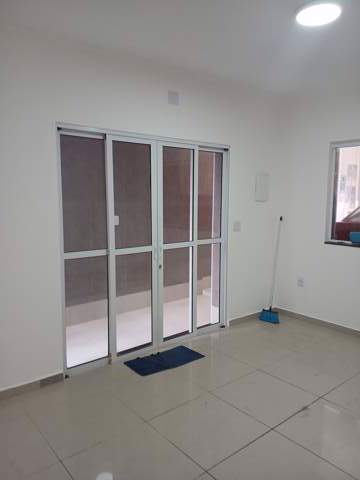 Casa para alugar em Guarulhos (Jd Pres Dutra), 1 dormitório, 1 banheiro, 1 vaga, código 300-1248 (12/13)