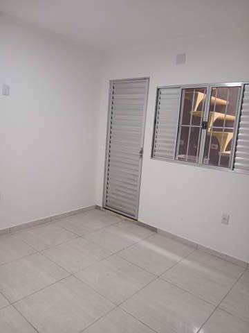 Casa para alugar em Guarulhos (Jd Pres Dutra), 1 dormitório, 1 banheiro, código 300-1249 (8/10)