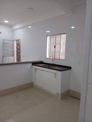Sobrado para alugar em Guarulhos (Jd Pres Dutra), 1 dormitório, 1 banheiro, código 300-1250 (7/13)