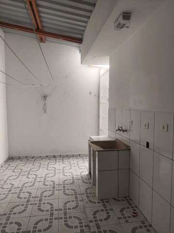 Casa para alugar em Guarulhos (Jd Pres Dutra), 2 dormitórios, código 300-1251 (27/30)