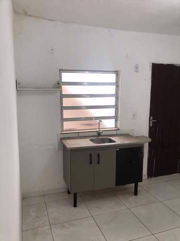 Casa para alugar em Guarulhos (Jd Pres Dutra), 1 dormitório, 1 banheiro, 1 vaga, código 300-1255 (5/13)