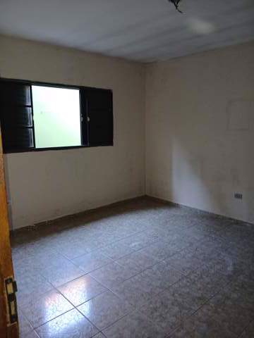 Casa para alugar em Guarulhos (Jd IV Centenário - Lavras), 1 dormitório, 1 banheiro, 1 vaga, código 300-1256 (13/14)
