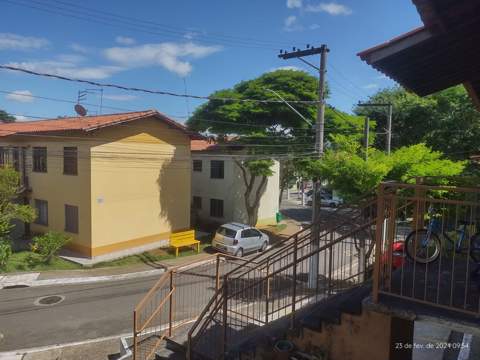 Assobradada em Guarulhos (Jd Pres Dutra), código 300-1257 (2/20)