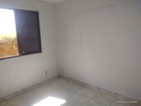 Assobradada em Guarulhos (Jd Pres Dutra), código 300-1257 (20/20)