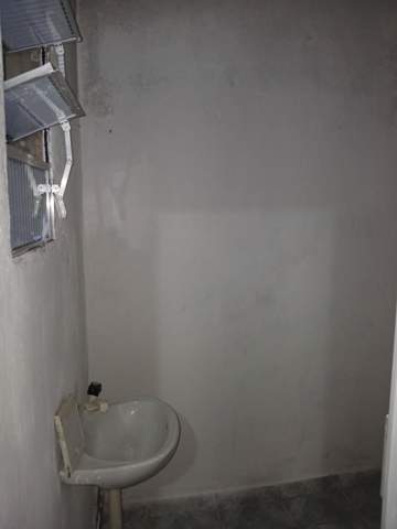 Casa para alugar em Guarulhos (Jd Pres Dutra), 2 dormitórios, 1 suite, 2 banheiros, 2 vagas, código 300-1258 (19/20)