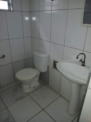 Casa para alugar em Guarulhos (Jd Pres Dutra), 1 dormitório, 1 suite, 2 banheiros, 1 vaga, código 300-1261 (12/16)
