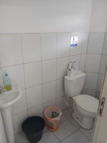 Galpão para alugar em Guarulhos (V Nova Bonsucesso), 3 banheiros, código 300-1263 (7/22)