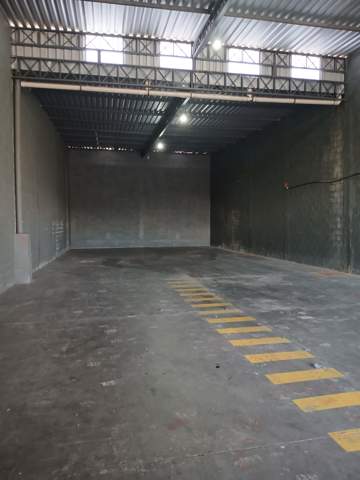 Galpão para alugar em Guarulhos (V Nova Bonsucesso), 3 banheiros, código 300-1263 (18/22)