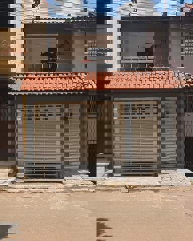 Sobrado à venda em Guarulhos (Jd Pres Dutra), 3 dormitórios, 1 suite, 2 banheiros, 4 vagas, código 300-1278 (1/19)