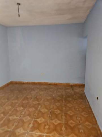 Casa para alugar em Guarulhos (Jd Pres Dutra), 1 dormitório, 1 banheiro, 1 vaga, código 300-1290 (5/11)