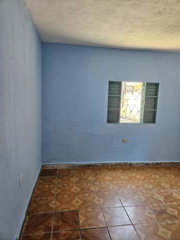 Casa para alugar em Guarulhos (Jd Pres Dutra), 1 dormitório, 1 banheiro, 1 vaga, código 300-1290 (10/11)