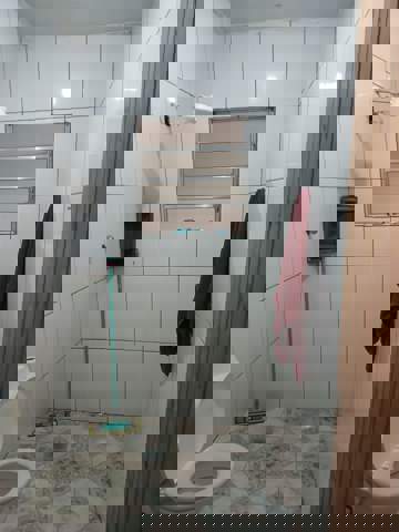 Sobrado à venda em Guarulhos (Jd Pres Dutra), 16 banheiros, código 300-1294 (11/15)