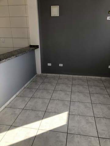 Sobrado para alugar em Guarulhos (Jd Pres Dutra), 2 dormitórios, 1 banheiro, 1 vaga, código 300-1299 (5/18)