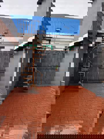 Sobrado à venda em Guarulhos (Jd Cumbica), 3 dormitórios, 3 suites, 4 banheiros, 4 vagas, código 300-1304 (6/28)