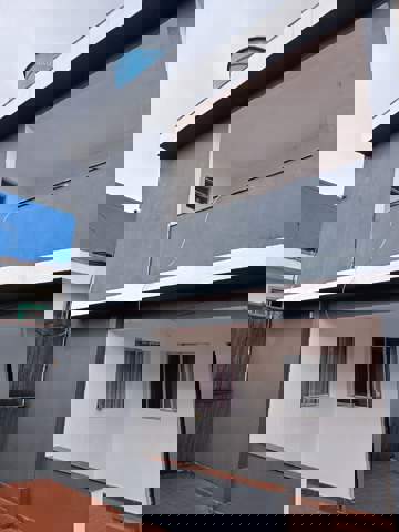 Sobrado à venda em Guarulhos (Jd Cumbica), 3 dormitórios, 3 suites, 4 banheiros, 4 vagas, código 300-1304 (7/28)