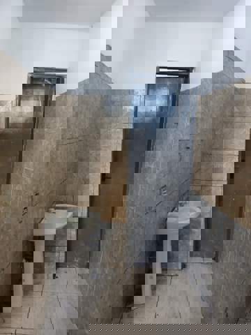 Galpão para alugar em Guarulhos (Jd Sto Expedito - Lavras), 2 banheiros, código 300-1316 (8/17)