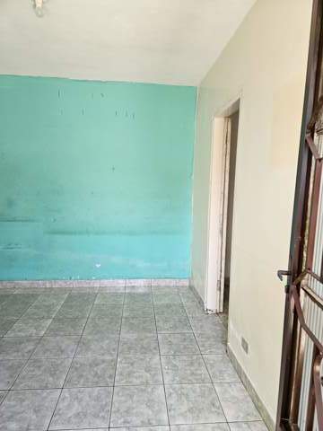 Casa para alugar em Guarulhos (Jd Pres Dutra), 1 dormitório, 1 banheiro, 1 vaga, código 300-1321 (6/15)