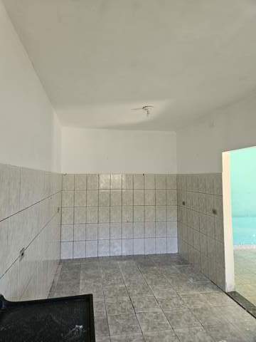 Casa para alugar em Guarulhos (Jd Pres Dutra), 1 dormitório, 1 banheiro, 1 vaga, código 300-1321 (10/15)