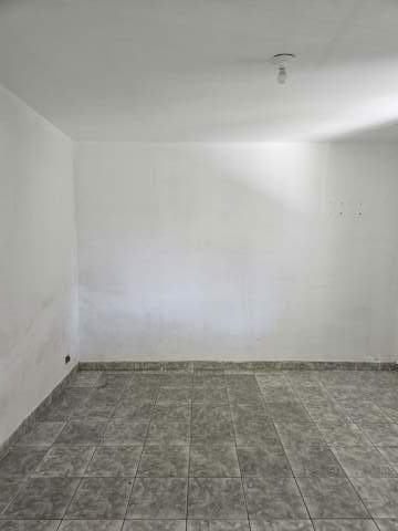 Casa para alugar em Guarulhos (Jd Pres Dutra), 1 dormitório, 1 banheiro, 1 vaga, código 300-1321 (13/15)