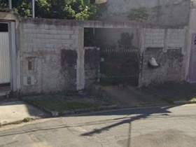 Casa à venda em Guarulhos, 2 dorms, 1 wc, 2 vagas