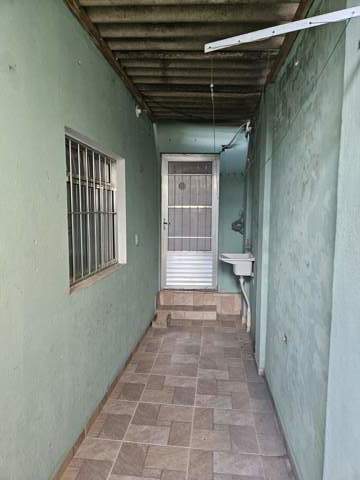 Sobrado para alugar em Guarulhos (Jd Pres Dutra), 1 dormitório, 1 banheiro, código 300-1331 (6/15)