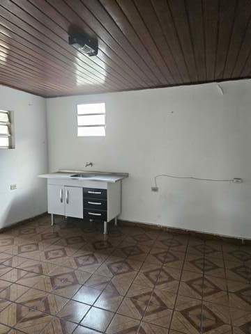 Sobrado para alugar em Guarulhos (Jd Pres Dutra), 1 dormitório, 1 banheiro, código 300-1331 (8/15)