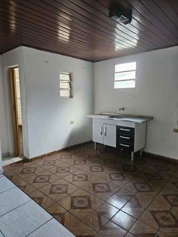 Sobrado para alugar em Guarulhos (Jd Pres Dutra), 1 dormitório, 1 banheiro, código 300-1331 (9/15)