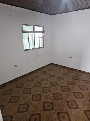 Sobrado para alugar em Guarulhos (Jd Pres Dutra), 1 dormitório, 1 banheiro, código 300-1331 (11/15)