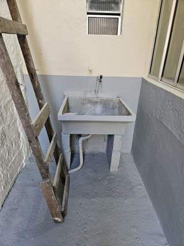 Casa para alugar em Guarulhos (Jd Pres Dutra), 2 dormitórios, 2 banheiros, 1 vaga, código 300-1332 (6/20)