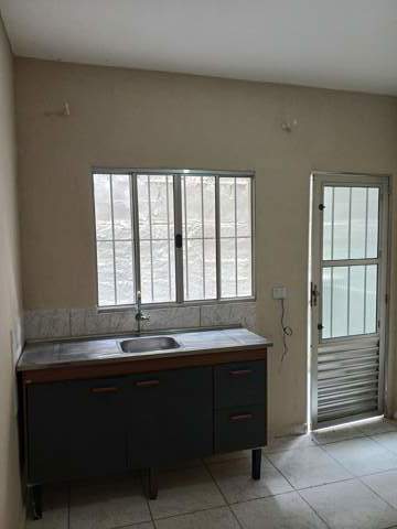 Casa para alugar em Guarulhos (Jd Pres Dutra), 2 dormitórios, 2 banheiros, 1 vaga, código 300-1332 (9/20)