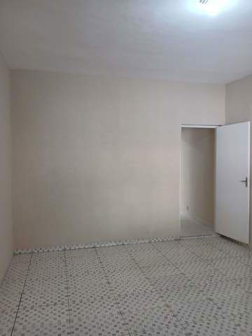 Casa para alugar em Guarulhos (Jd Pres Dutra), 2 dormitórios, 2 banheiros, 1 vaga, código 300-1332 (12/20)