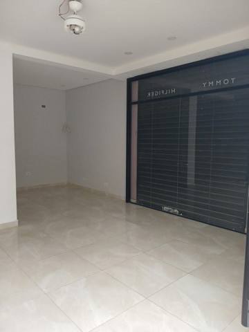 Salão para alugar em Guarulhos (Jd Pres Dutra), 1 banheiro, código 300-1335 (8/13)