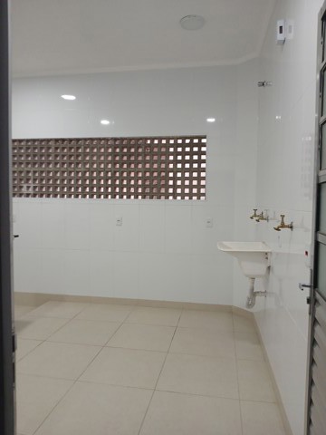 Sobrado para alugar em Guarulhos (Jd Pres Dutra), 1 dormitório, 1 banheiro, código 300-1336 (4/15)
