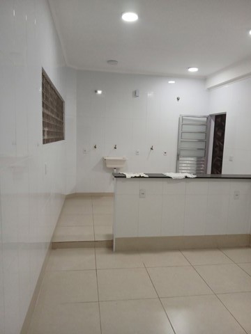 Sobrado para alugar em Guarulhos (Jd Pres Dutra), 1 dormitório, 1 banheiro, código 300-1336 (8/15)