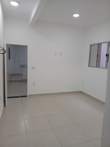 Sobrado para alugar em Guarulhos (Jd Pres Dutra), 1 dormitório, 1 banheiro, código 300-1336 (12/15)