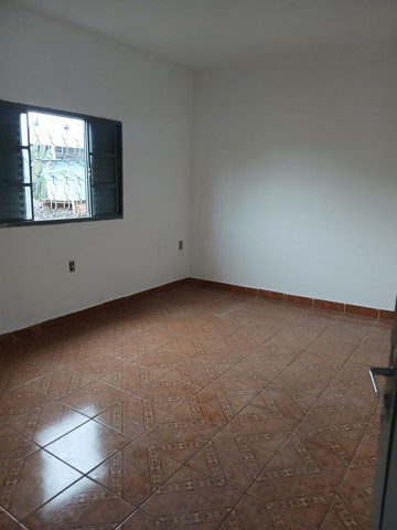 Sobrado para alugar em Guarulhos com 1 dormitório, 1 banheiro, código 300-1340 (12/13)