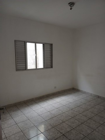Sobrado para alugar em Guarulhos com 2 dormitórios, 1 banheiro, 1 vaga, código 300-1349 (7/14)