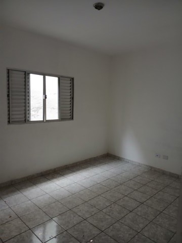 Sobrado para alugar em Guarulhos com 2 dormitórios, 1 banheiro, 1 vaga, código 300-1349 (9/14)
