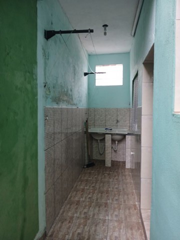 Casa para alugar em Guarulhos com 1 dormitório, 1 banheiro, código 300-1365 (6/16)