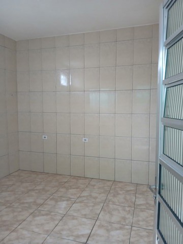 Casa para alugar em Guarulhos com 1 dormitório, 1 banheiro, código 300-1365 (7/16)