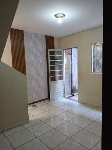 Sobrado à venda em Guarulhos com 3 dormitórios, 3 banheiros, 1 vaga, código 300-1368 (12/24)