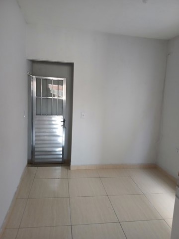 Sobrado para alugar em Guarulhos com 1 dormitório, 1 banheiro, código 300-1369 (3/11)