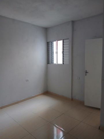 Sobrado para alugar em Guarulhos com 1 dormitório, 1 banheiro, código 300-1369 (6/11)