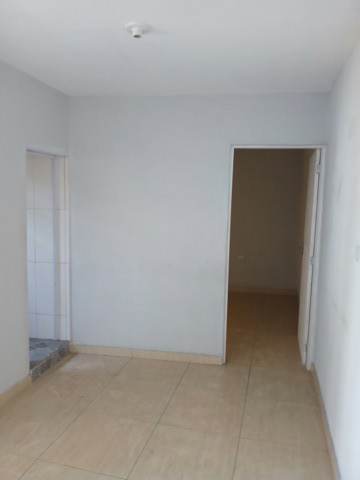 Sobrado para alugar em Guarulhos com 1 dormitório, 1 banheiro, código 300-1370 (6/12)