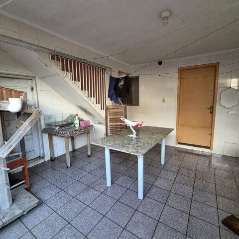 Casa à venda em Guarulhos com 4 dormitórios, 1 suite, 3 banheiros, 2 vagas, código 300-1371 (28/32)