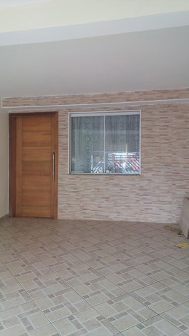 Sobrado à venda em Guarulhos com 3 dormitórios, 1 banheiro, 1 vaga, código 300-1377 (4/29)
