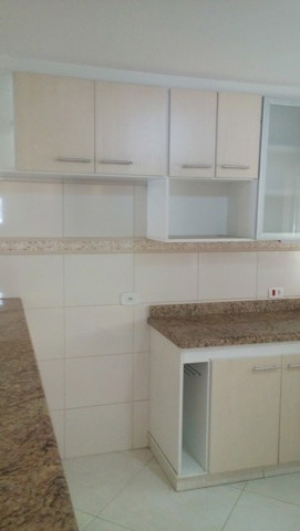 Sobrado à venda em Guarulhos com 3 dormitórios, 1 banheiro, 1 vaga, código 300-1377 (9/29)