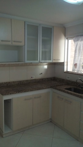 Sobrado à venda em Guarulhos com 3 dormitórios, 1 banheiro, 1 vaga, código 300-1377 (11/29)