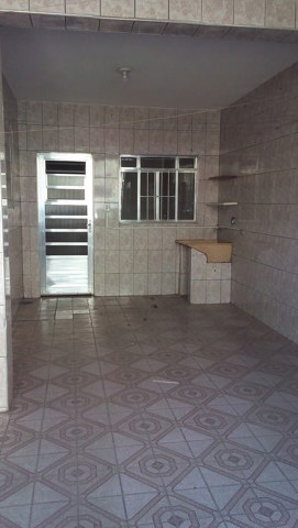 Sobrado à venda em Guarulhos com 3 dormitórios, 2 banheiros, 3 vagas, código 300-1383 (4/24)